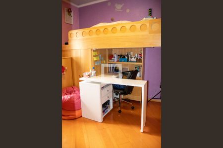 Casa à venda com 211m², 3 quartos e 2 vagas Casa à venda com 211m², 3 quartos e 2 vagasQuarto 3