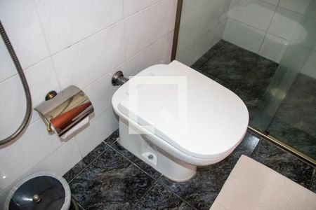 Casa à venda com 211m², 3 quartos e 2 vagas Casa à venda com 211m², 3 quartos e 2 vagasBanheiro do Quarto 1