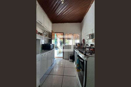 Casa à venda com 150m², 3 quartos e 1 vaga Casa à venda com 150m², 3 quartos e 1 vagaCozinha