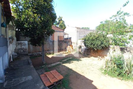 Casa à venda com 150m², 3 quartos e 1 vaga Casa à venda com 150m², 3 quartos e 1 vagaQuintal