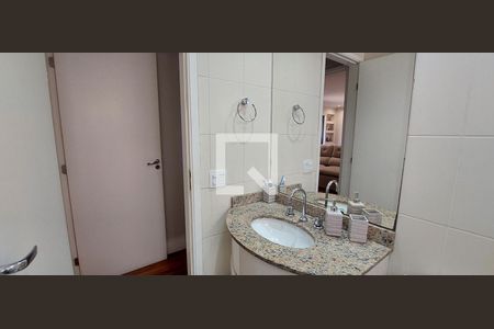 Apartamento à venda com 120m², 4 quartos e 2 vagas Apartamento à venda com 120m², 4 quartos e 2 vagasBanheiro