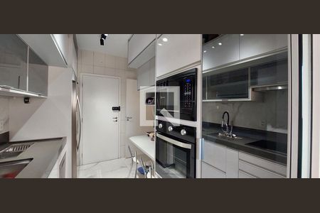 Apartamento à venda com 120m², 4 quartos e 2 vagas Apartamento à venda com 120m², 4 quartos e 2 vagasCozinha