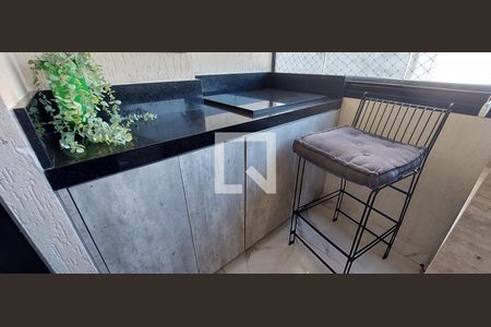 Apartamento à venda com 120m², 4 quartos e 2 vagas Apartamento à venda com 120m², 4 quartos e 2 vagasSala