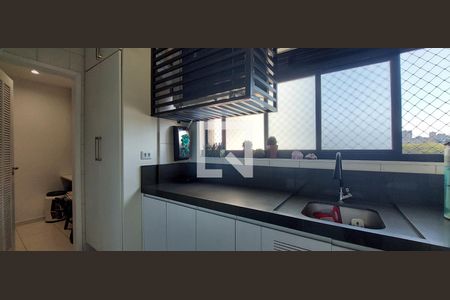 Apartamento à venda com 120m², 4 quartos e 2 vagas Apartamento à venda com 120m², 4 quartos e 2 vagasCozinha