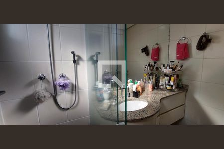 Apartamento à venda com 120m², 4 quartos e 2 vagas Apartamento à venda com 120m², 4 quartos e 2 vagasBanheiro