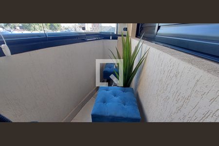 Apartamento à venda com 120m², 4 quartos e 2 vagas Apartamento à venda com 120m², 4 quartos e 2 vagasSala