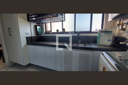 Apartamento à venda com 120m², 4 quartos e 2 vagas Apartamento à venda com 120m², 4 quartos e 2 vagasCozinha