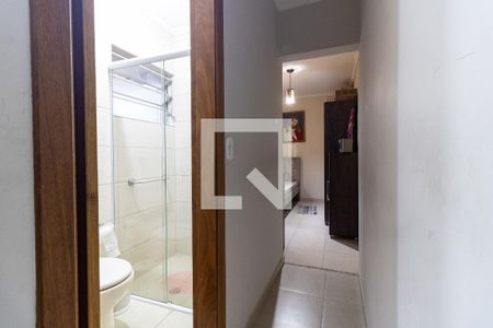 Casa à venda com 240m², 3 quartos e 2 vagas Casa à venda com 240m², 3 quartos e 2 vagasCorredor da Edícula