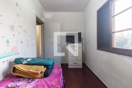 Casa à venda com 240m², 3 quartos e 2 vagas Casa à venda com 240m², 3 quartos e 2 vagasQuarto 2