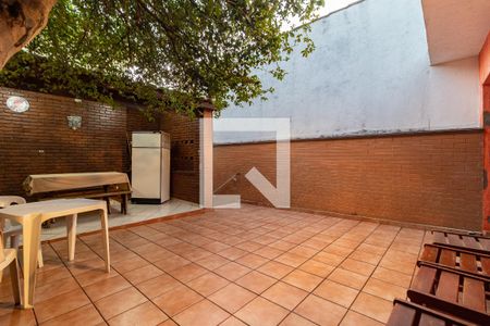 Casa à venda com 240m², 3 quartos e 2 vagas Casa à venda com 240m², 3 quartos e 2 vagasQuintal
