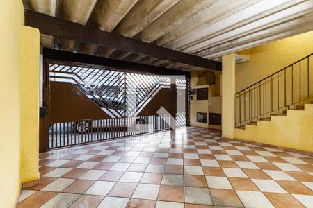 Casa à venda com 240m², 3 quartos e 2 vagas Casa à venda com 240m², 3 quartos e 2 vagasGaragem