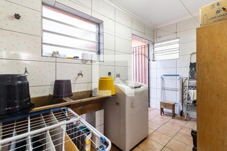 Casa à venda com 240m², 3 quartos e 2 vagas Casa à venda com 240m², 3 quartos e 2 vagasLavanderia