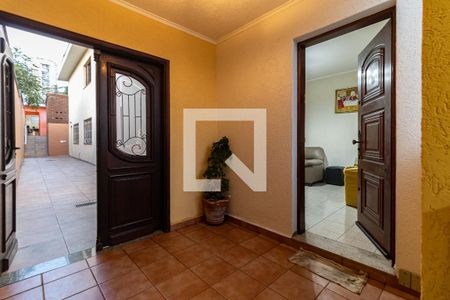 Casa à venda com 240m², 3 quartos e 2 vagas Casa à venda com 240m², 3 quartos e 2 vagasHall de Entrada