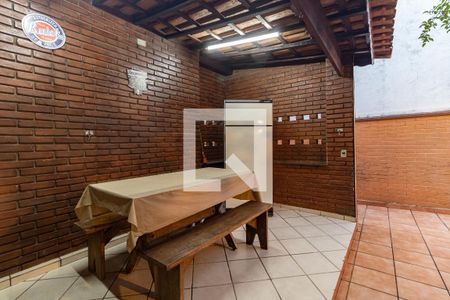 Casa à venda com 240m², 3 quartos e 2 vagas Casa à venda com 240m², 3 quartos e 2 vagasChurrasquiera