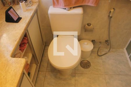 Apartamento à venda com 136m², 4 quartos e 3 vagasBanheiro 2