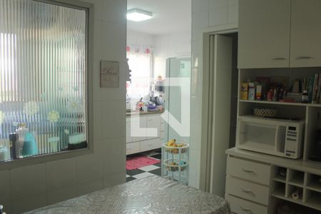 Apartamento à venda com 136m², 4 quartos e 3 vagasCozinha