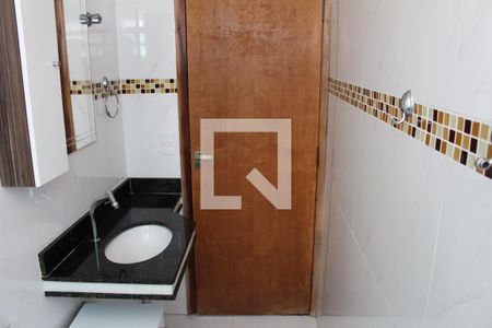 Apartamento para alugar com 48m², 2 quartos e sem vagaBanheiro