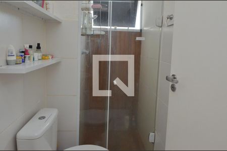 Apartamento à venda com 43m², 2 quartos e 1 vaga Apartamento à venda com 43m², 2 quartos e 1 vagaBanheiro
