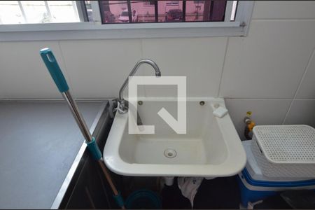 Apartamento à venda com 43m², 2 quartos e 1 vaga Apartamento à venda com 43m², 2 quartos e 1 vagaÁrea de Serviço