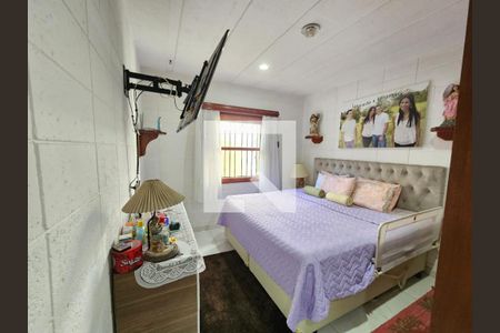 Casa à venda com 201m², 3 quartos e 4 vagasSuite