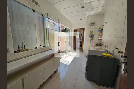 Casa à venda com 201m², 3 quartos e 4 vagasÁrea de Serviço