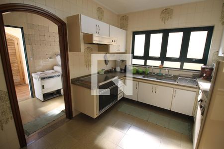 Casa à venda com 235m², 3 quartos e 3 vagasCozinha