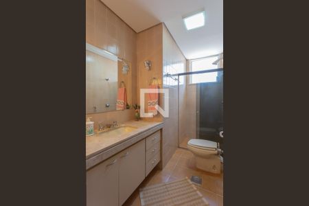 Apartamento à venda com 251m², 4 quartos e 3 vagas Apartamento à venda com 251m², 4 quartos e 3 vagasBanheiro