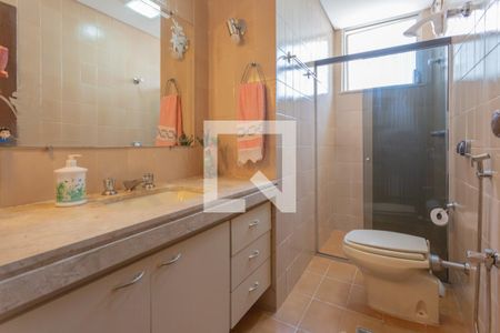 Apartamento à venda com 251m², 4 quartos e 3 vagas Apartamento à venda com 251m², 4 quartos e 3 vagasBanheiro