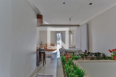 Apartamento à venda com 251m², 4 quartos e 3 vagas Apartamento à venda com 251m², 4 quartos e 3 vagasSala 2