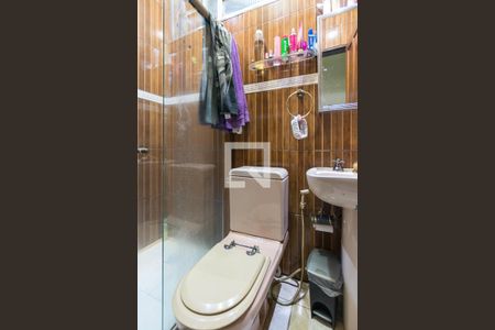 Casa à venda com 49m², 1 quarto e 2 vagas Casa à venda com 49m², 1 quarto e 2 vagasBanheiro