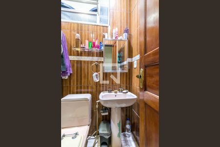 Casa à venda com 49m², 1 quarto e 2 vagas Casa à venda com 49m², 1 quarto e 2 vagasBanheiro