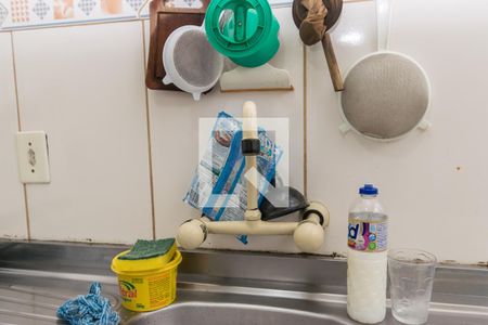 Casa à venda com 49m², 1 quarto e 2 vagas Casa à venda com 49m², 1 quarto e 2 vagasCozinha - Torneira