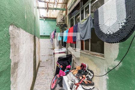 Casa à venda com 49m², 1 quarto e 2 vagas Casa à venda com 49m², 1 quarto e 2 vagasÁrea de Serviço