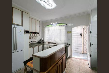 Casa à venda com 150m², 4 quartos e 2 vagas
