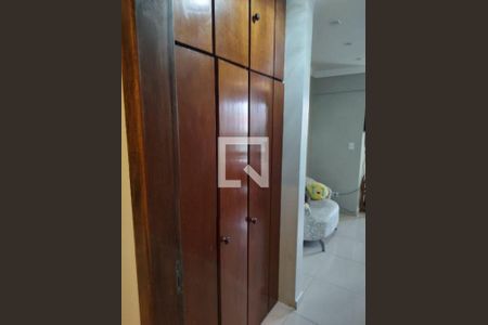 Casa à venda com 250m², 3 quartos e 1 vaga
