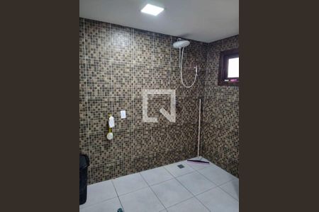 Casa à venda com 250m², 3 quartos e 1 vaga