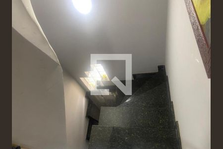 Casa à venda com 67m², 2 quartos e 2 vagas