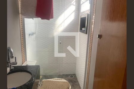 Casa à venda com 67m², 2 quartos e 2 vagas