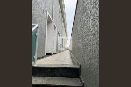 Casa à venda com 67m², 2 quartos e 2 vagas