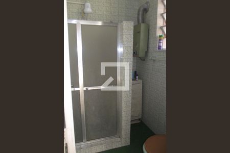 Casa à venda com 254m², 4 quartos e 2 vagasBanheiro 1