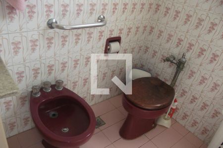 Casa à venda com 254m², 4 quartos e 2 vagasbanheiro 2