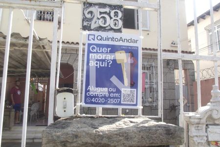 Casa à venda com 254m², 4 quartos e 2 vagasPlaquinha 