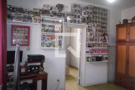 Casa à venda com 254m², 4 quartos e 2 vagasQuarto 4