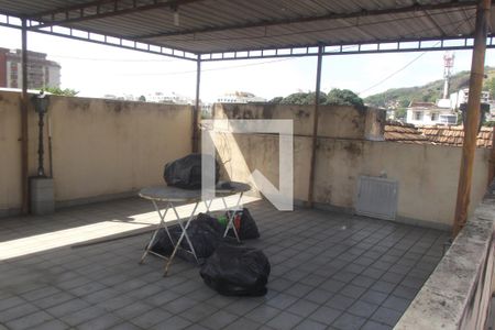 Casa à venda com 254m², 4 quartos e 2 vagasÁrea Externa