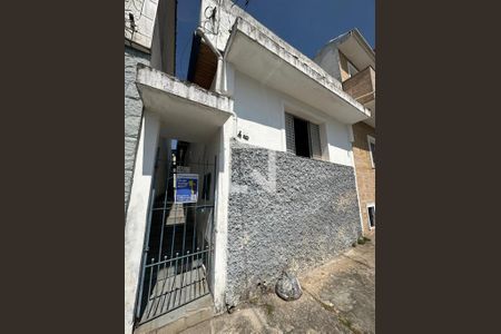 Casa à venda com 84m², 1 quarto e sem vaga Casa à venda com 84m², 1 quarto e sem vagaFachada