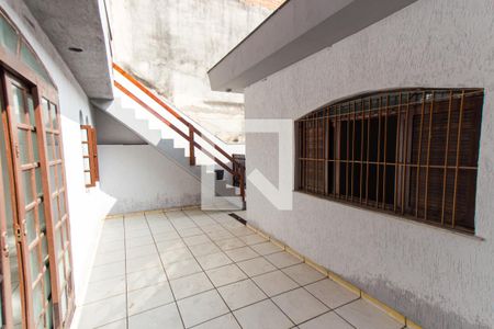 Casa à venda com 280m², 3 quartos e 3 vagas Casa à venda com 280m², 3 quartos e 3 vagasQuintal