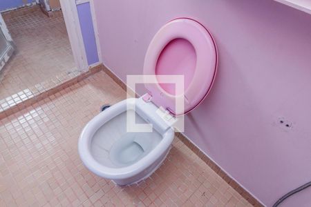 Casa à venda com 400m², 3 quartos e sem vaga Casa à venda com 400m², 3 quartos e sem vagaBanheiro 2