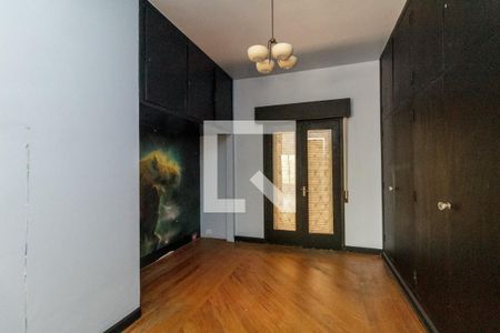 Casa à venda com 400m², 3 quartos e sem vaga Casa à venda com 400m², 3 quartos e sem vagaQuarto 1 - Suíte