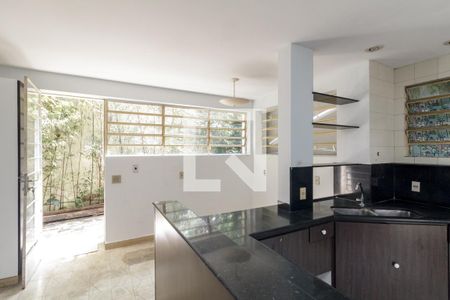 Casa à venda com 400m², 3 quartos e sem vaga Casa à venda com 400m², 3 quartos e sem vagaCozinha