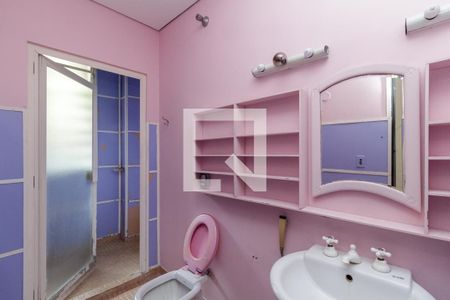 Casa à venda com 400m², 3 quartos e sem vaga Casa à venda com 400m², 3 quartos e sem vagaBanheiro 2